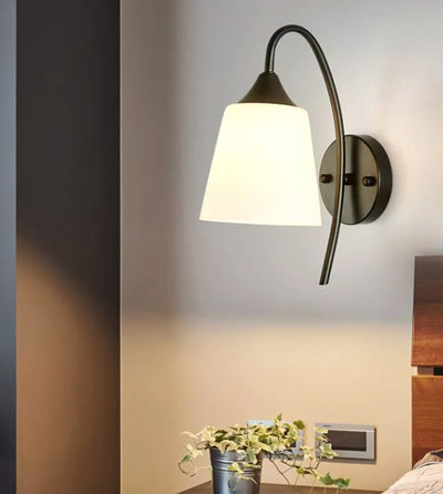 Cottrell- E27 LED bulb modern wall light